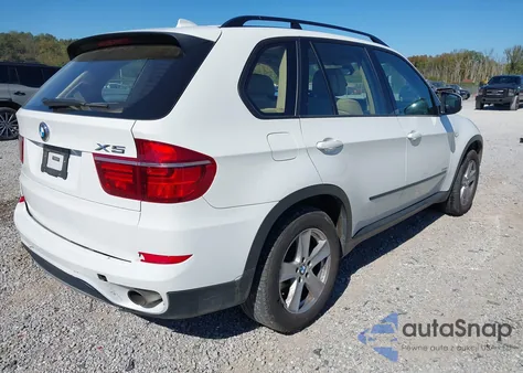2013 BMW X5 xDrive35I/xDrive35I Premium/xDrive35I Sport Activity z USA, uszkodzony, nr VIN 5UXZV4C5XD0B03098